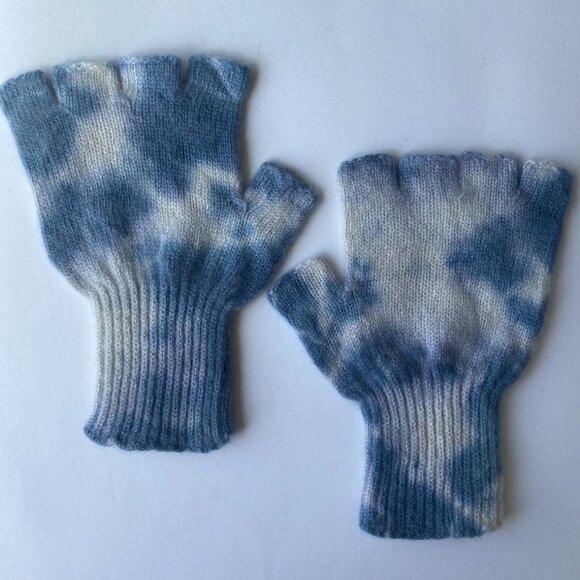The Elder Statesman Accessories - The Elder Statesmen Gloves Fingerless 100% Cashmere Tie Dye